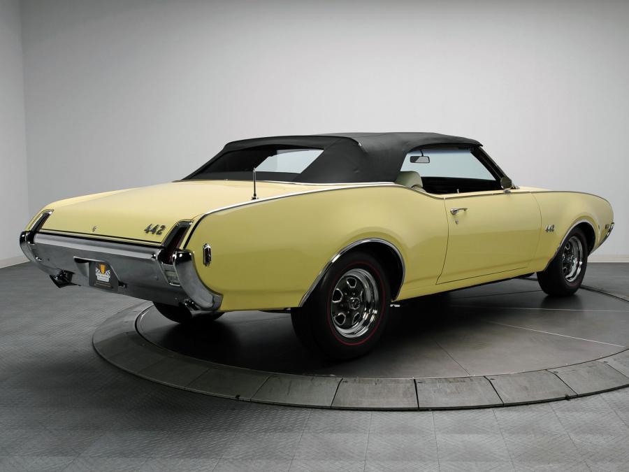  Oldsmobile 442 Convertible 1969 года  (фото 25 из 29)